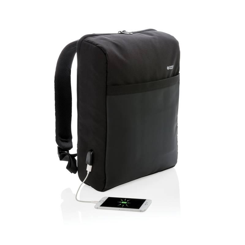 Swiss Peak nedobytný RFID a USB batoh, černá